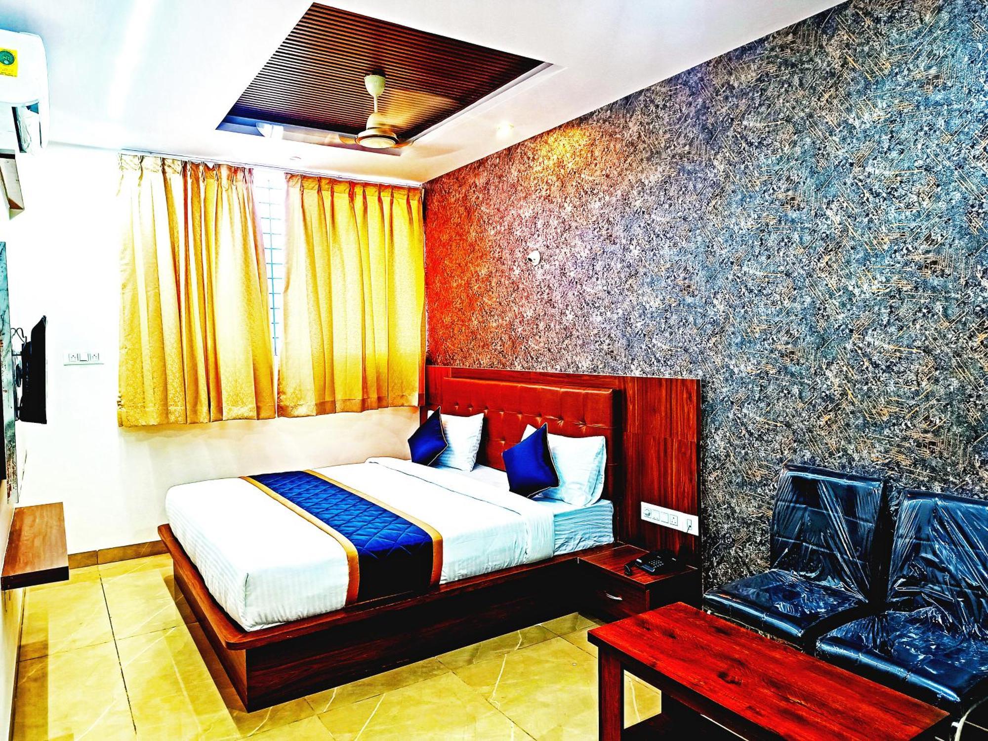 Hotel Achhu Palace Bangalore Bagian luar foto
